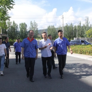 省人大常委会教科文卫工委会等单位领导一行莅临公司调研